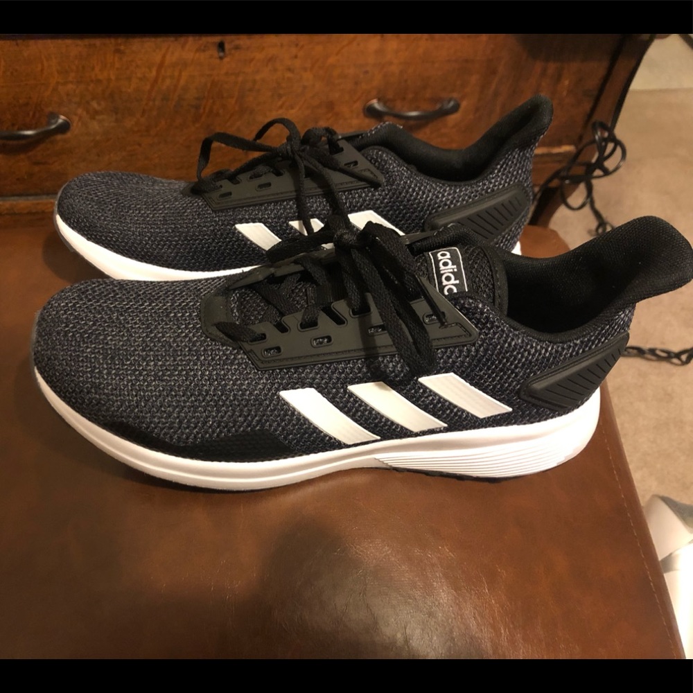 Adidas women’s Shoe